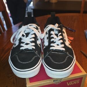 Vans Men's Classic Black and White Sneakers